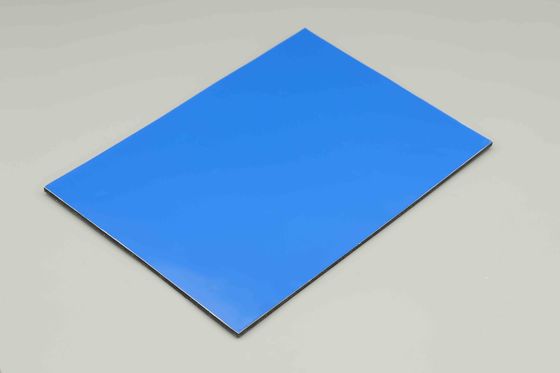 ระเบียงเพดานแขวน สีทะเล สีฟ้า Pvdf แอลูมิเนียม โบดเคลือบตกแต่ง กระจก Acp ใบ 244cm