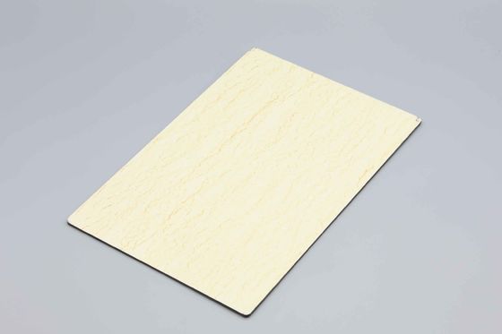 พานอลูมิเนียมประกอบ PVDF ความหนา 3 มิลลิเมตร พรีเมียม PVDF ผิวเคลือบฟลอโรคาร์บอน สีสว่างต่ํา ปลายแมท ≤30GU ในโรงแรม สํานักงาน บ้านพักหรู