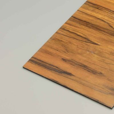 แผงคอมโพสิตอลูมิเนียมไม้ A2 FR - ด้านหน้าอาคารทนทานและสวยงาม