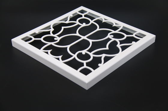 แผงอะลูมิเนียมวีเนียร์สำหรับผนังภายนอกอาคาร ทนต่อการกัดกร่อน ป้องกันไฟฟ้าสถิต และใช้แผงโลหะ